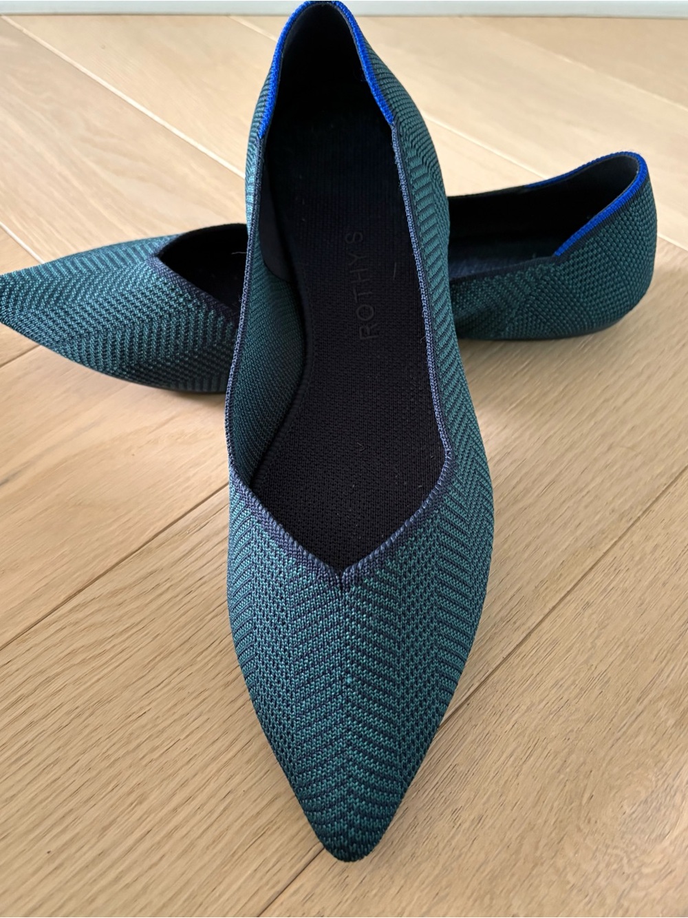 Rothy's Sz 11.5 The Point II Emerald Spruce Cedar Green Black Flats Retired - Picture 7 of 7